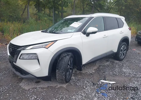 2021 Nissan Rogue Sv Intelligent Awd z USA, uszkodzony, nr VIN 5N1AT3BB4MC753865